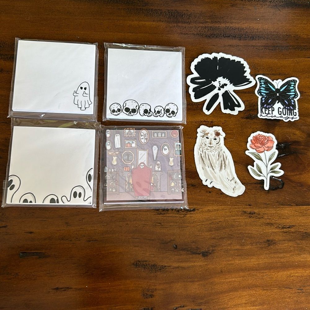 Sticky notes 4 plus 4 stickers bundle